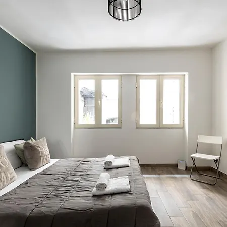 Hub Borgo San Domenico Apartment Naples Exterior photo