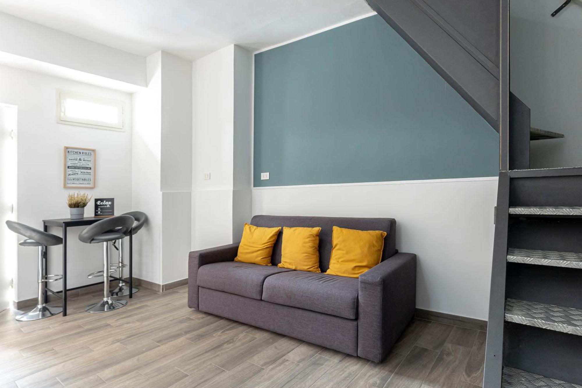Hub Borgo San Domenico * Naples